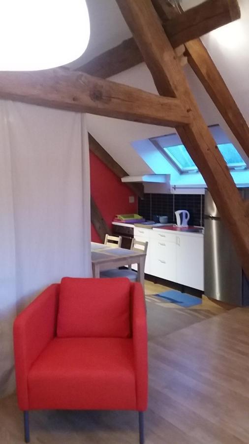Le Charme Du Chateau Apartment Лез Андели Екстериор снимка